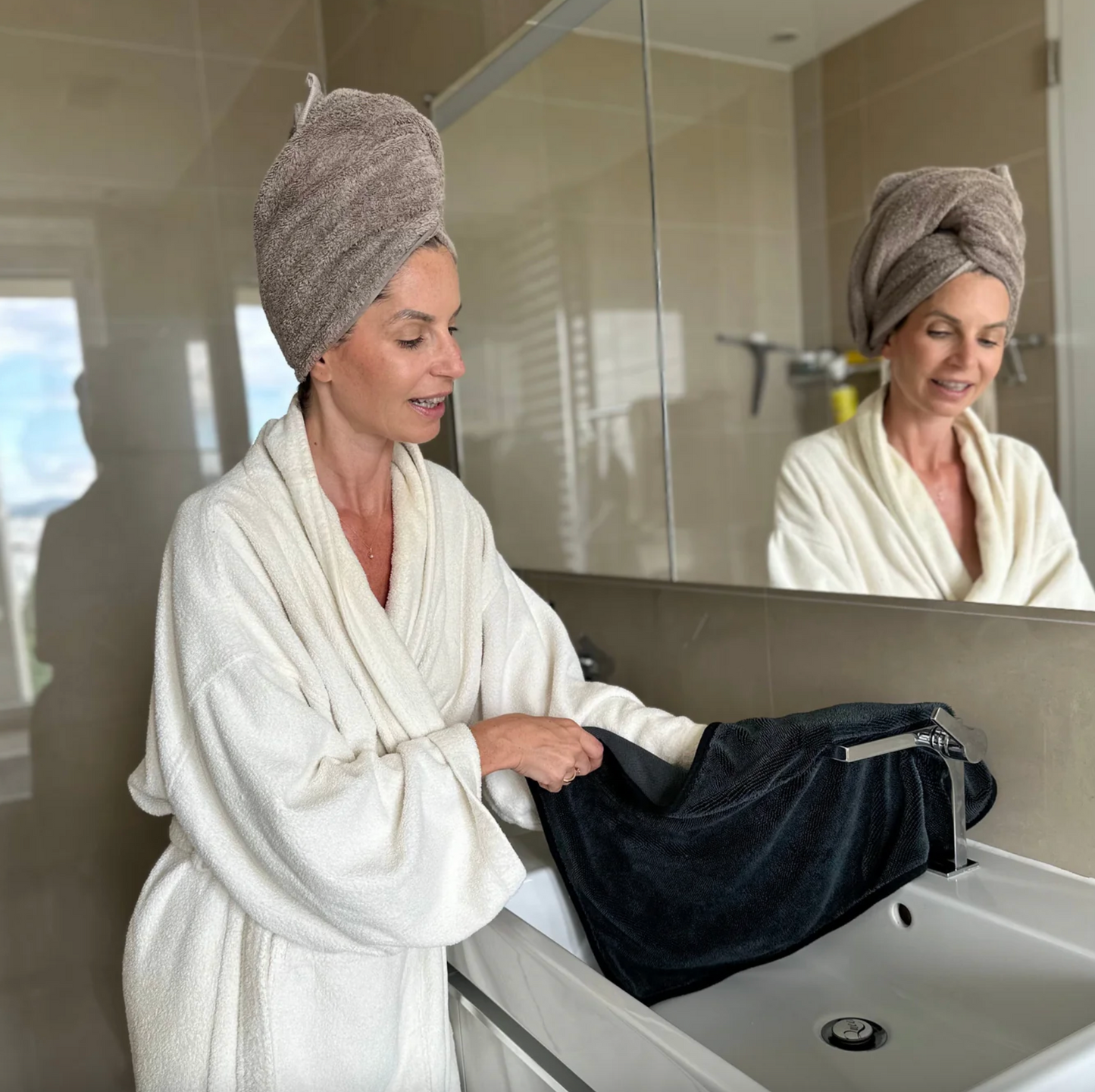 OtterDry™ - Shiny Drying Towel