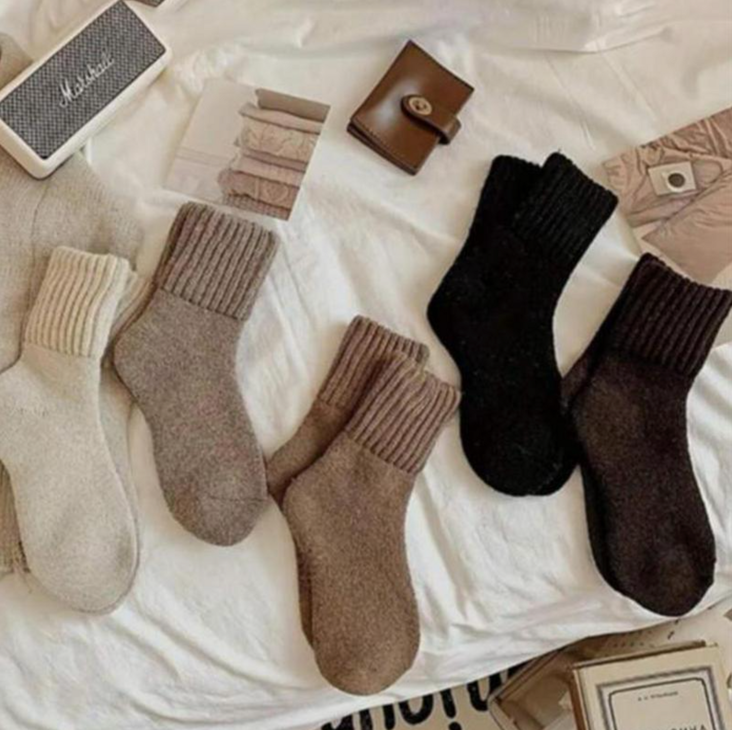 Women's Cozy Mid-calf Socks - Perfect for Fall